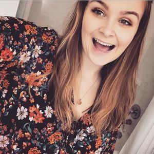 Meet your Posher, Jenny